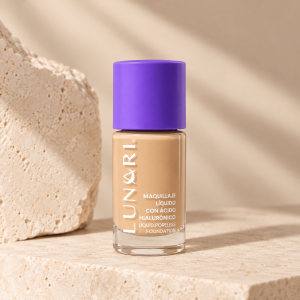 Maquillaje líquido con ácido hialurónico
